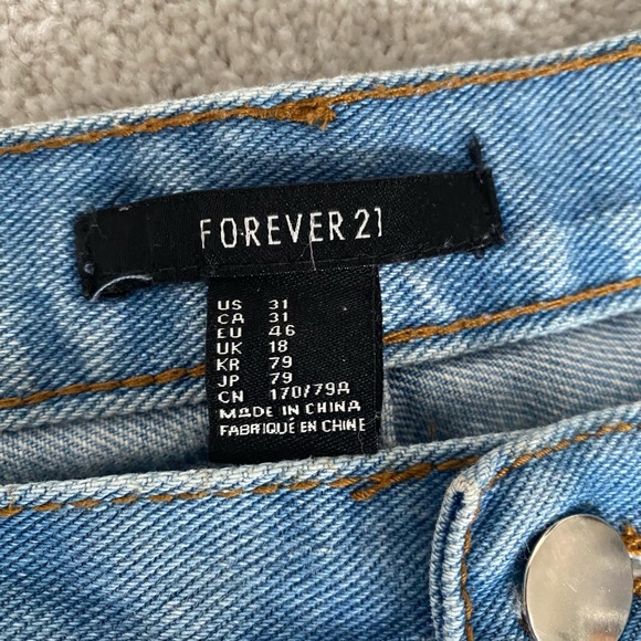 2/$20🛍Forever 21 • Jean Shorts •Sz 31 - Picture 5 of 6